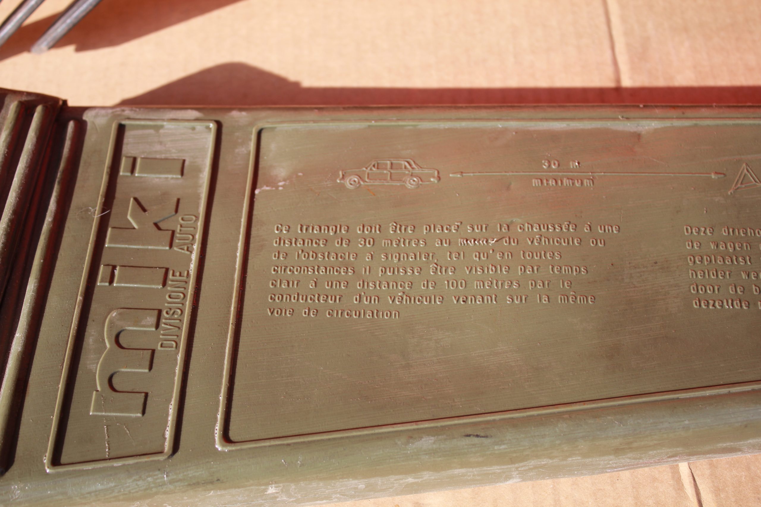 Warndreieck Bordausstattung belgische Armee VW Iltis Bombardier – Bild 2