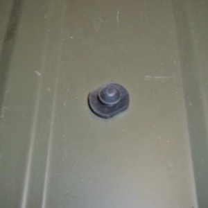 Puffer Scheibenauflage Motorhaube VW Iltis Bombardier