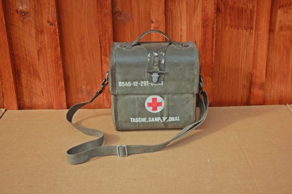 Bundeswehr Tasche Sanitätspersonal San. Tasche Sanitätstasche Erste Hilfe