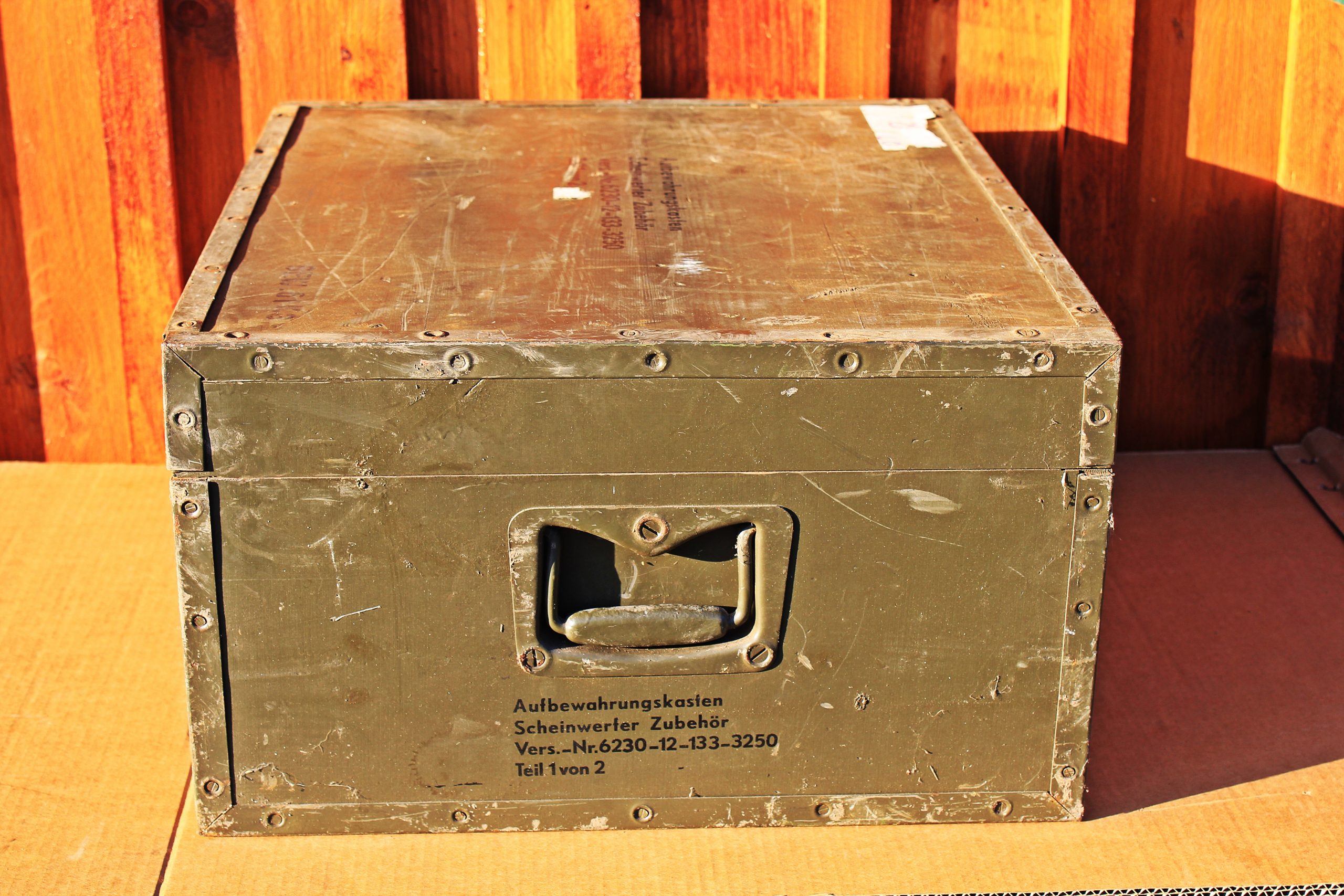 Bundeswehr Transportkiste Aufbewahrungskiste Scheinwerfer – Bild 3