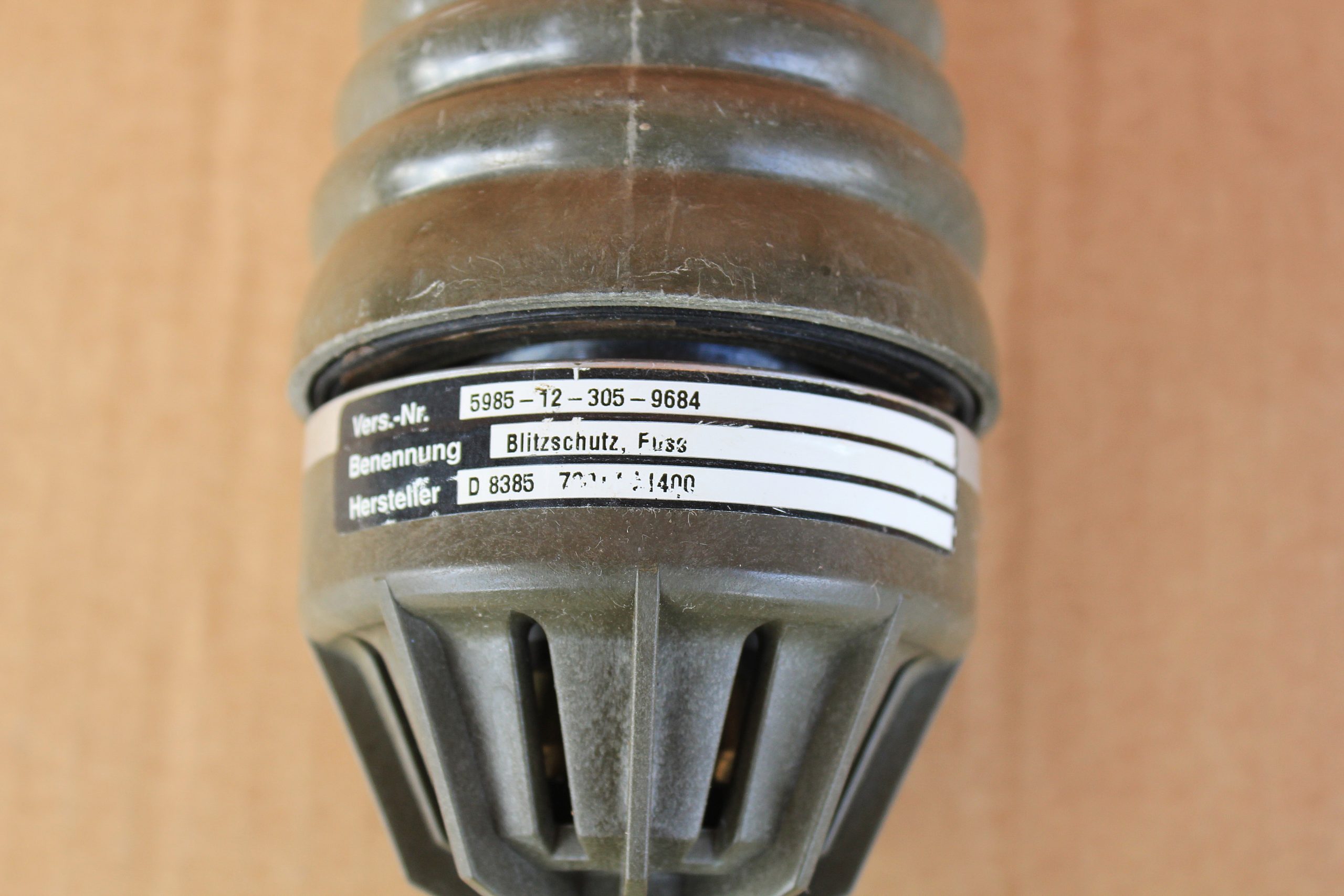 Antennenfuß mit Blitzschutz-Unterteil MP65 VW Iltis Bombardier Wolf – Bild 3