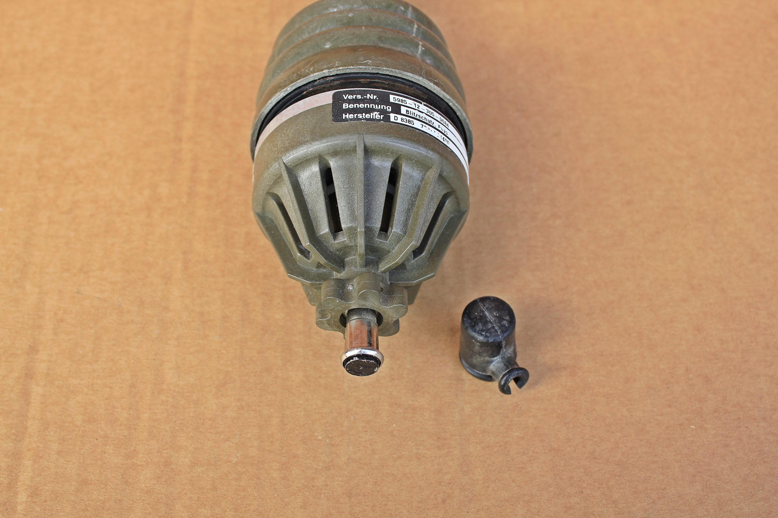 Antennenfuß mit Blitzschutz-Unterteil MP65 VW Iltis Bombardier Wolf – Bild 4