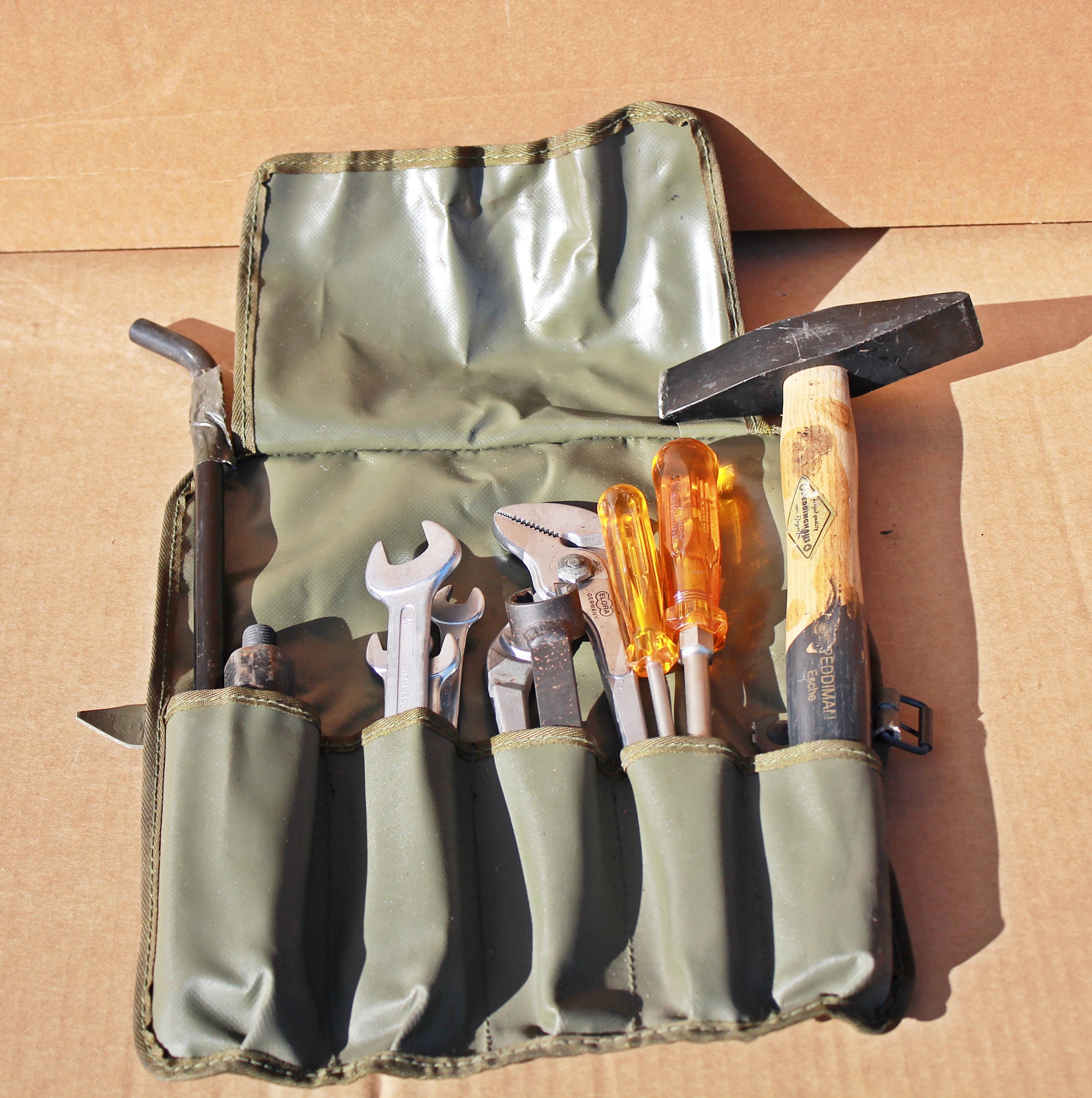 Werkzeugtasche Werkzeugrolltasche mit Werkzeug VW Iltis Bombardier