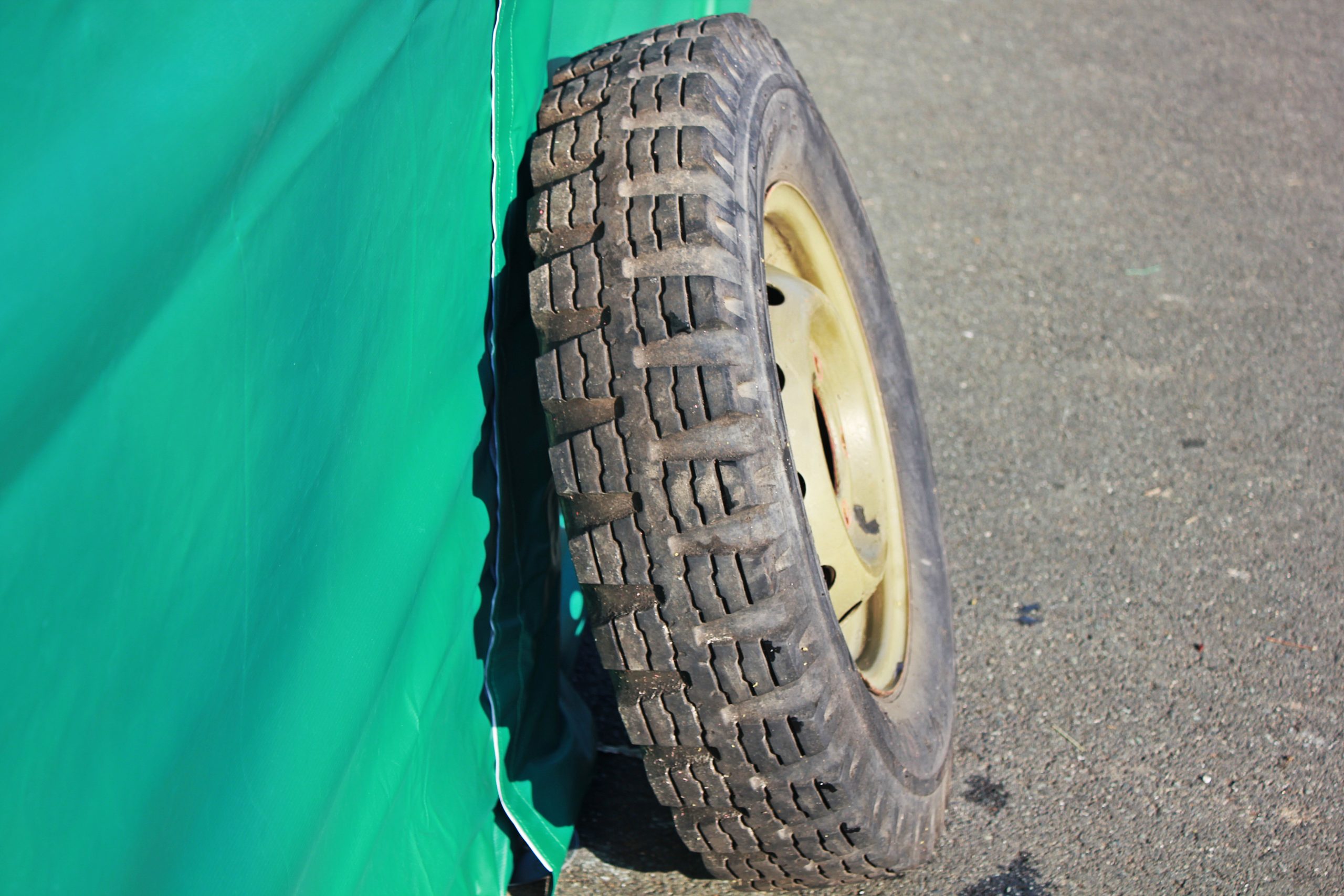 Komplettrad Ersatzrad M416 Trailer Army Jeep – Bild 2