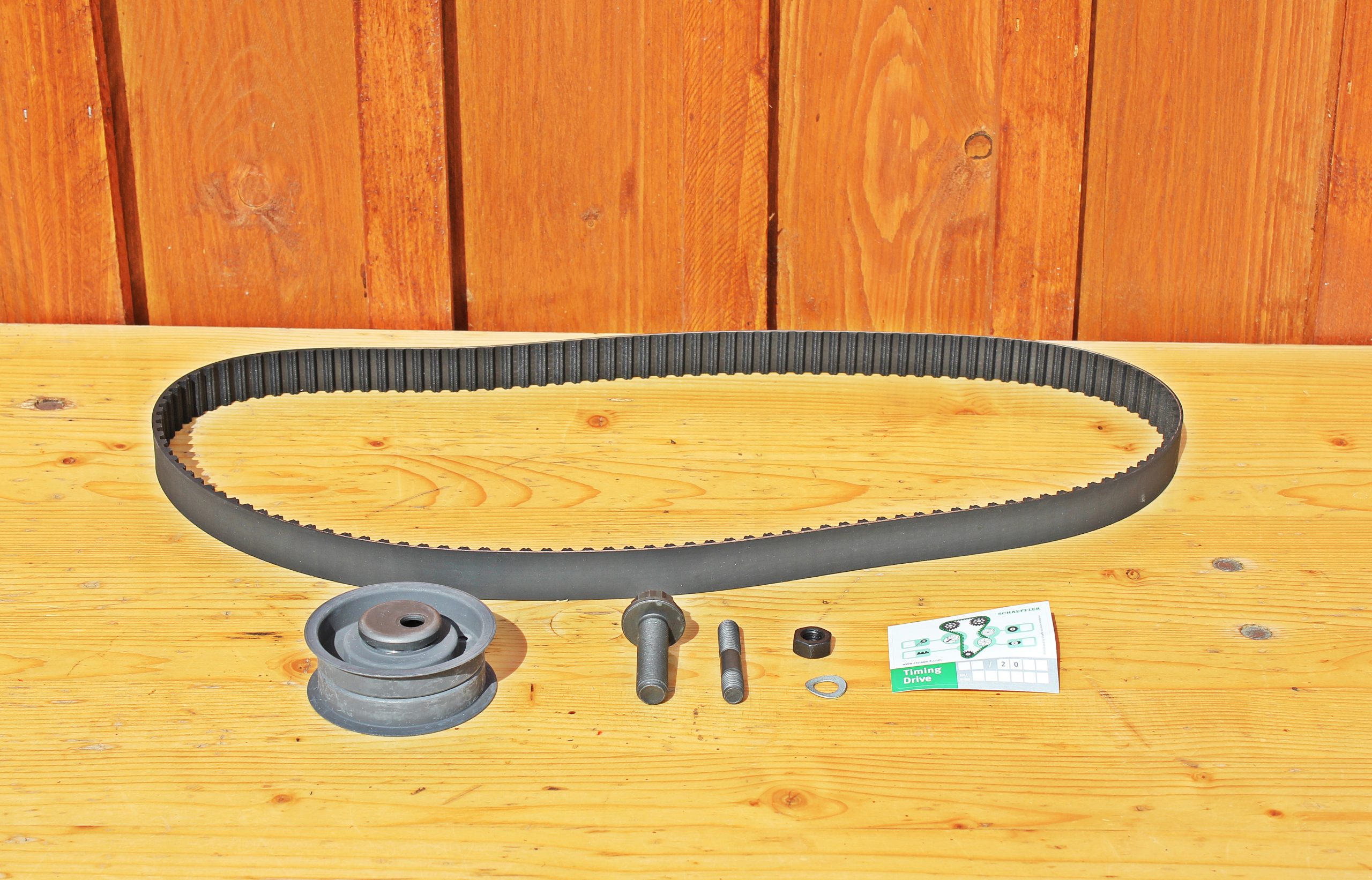 Zahnriemen mit Spannrolle (T-Diesel) VW Iltis Bombardier