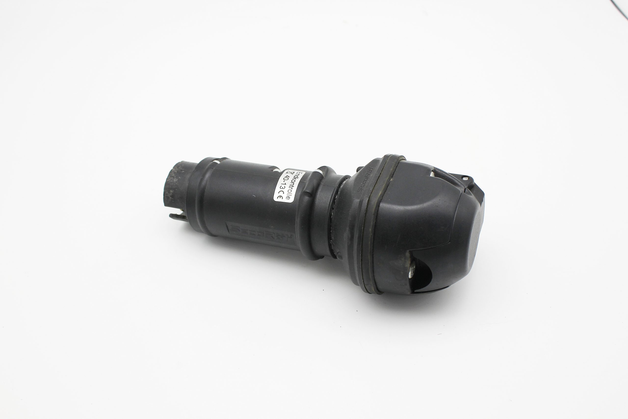 Spannungswandler Adapter 7 pol LKW 24V -> 12V 7 pol Anhänger Spannungsreduzierer Nato Steckdose